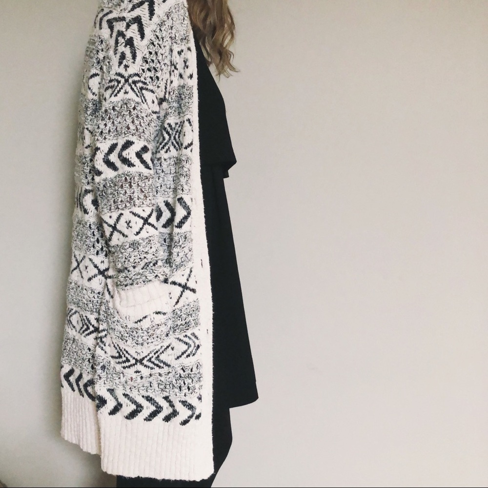 Urban Outfitters Chunky Knit Cardi M